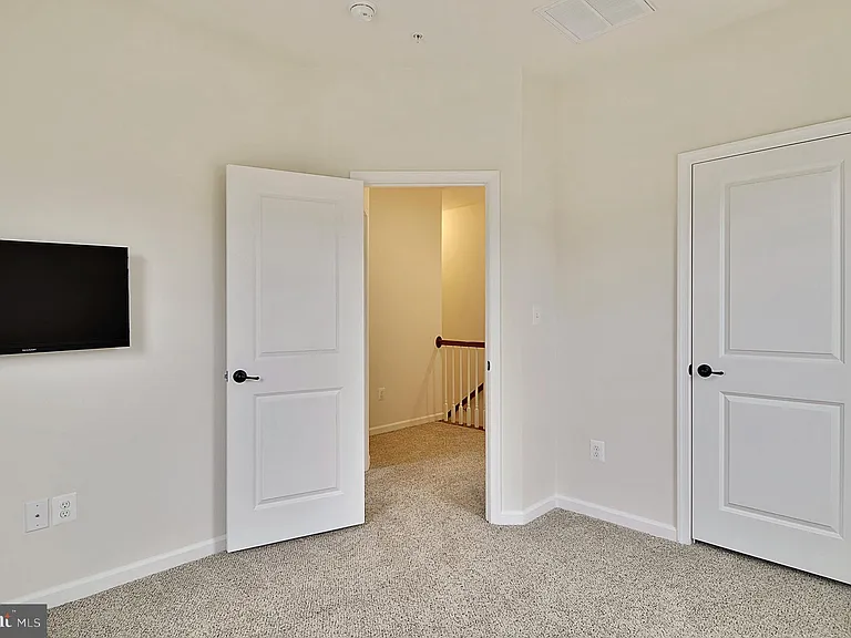 3650 Wright Ter NE — Photo 17