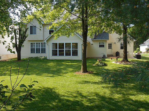 Quiet, Shaded Rear Yard