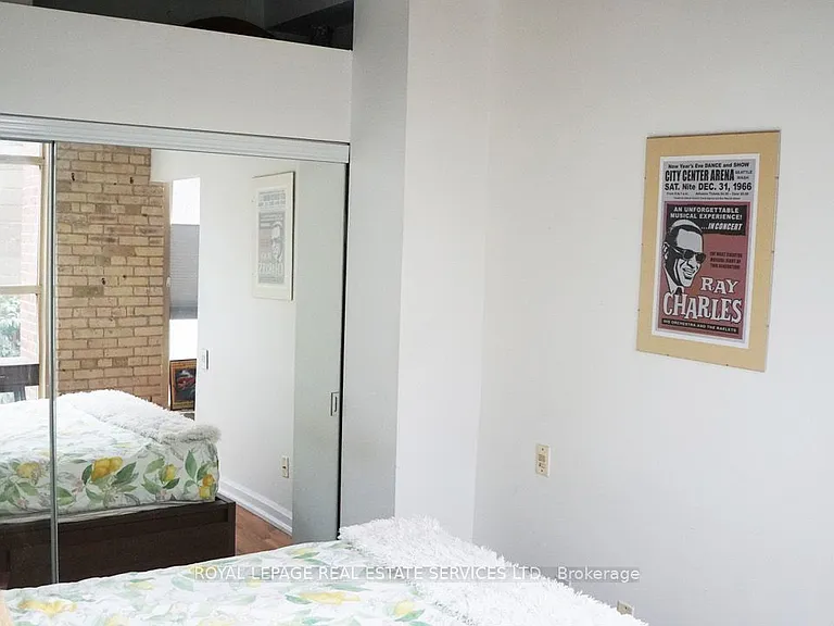 736 Dundas St E #203 — Photo 19