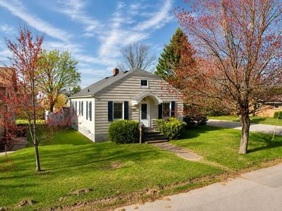 2400 17th Ave, Menominee, MI, 49858