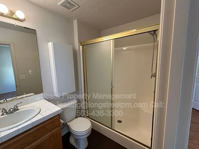 2958 NE 13th Dr — Photo 14