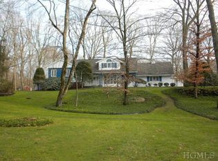 34 Deerfield Rd, Pound Ridge, NY 10576