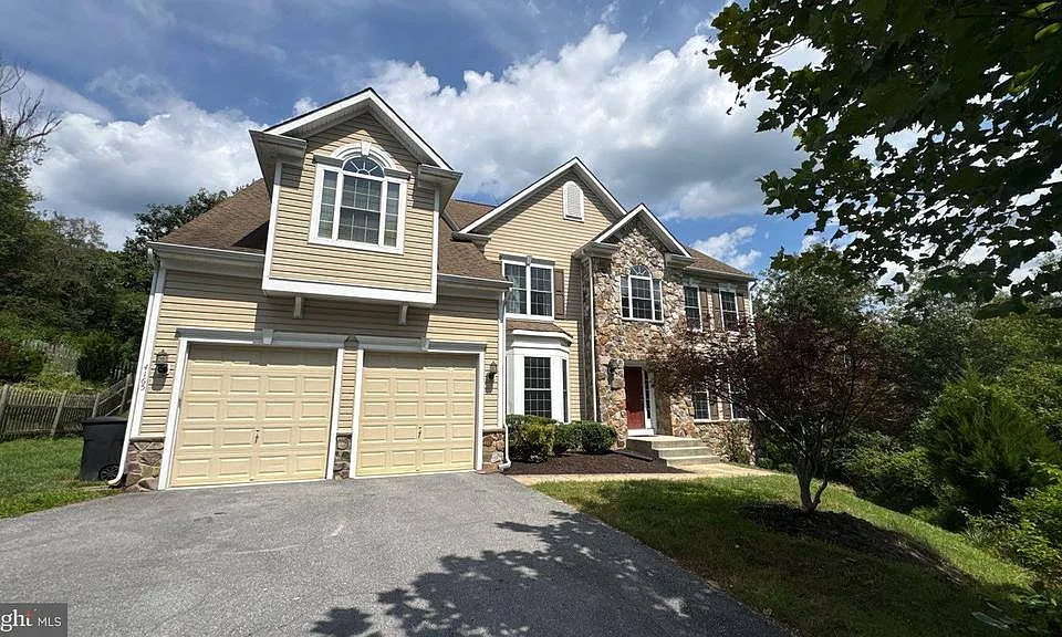 4165 Tiber Falls Dr