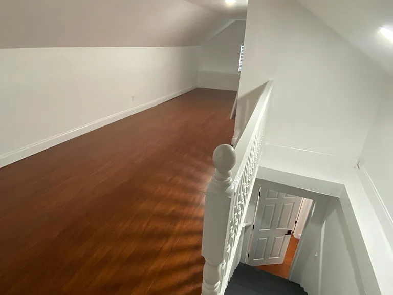 123 E Harding St — Photo 3