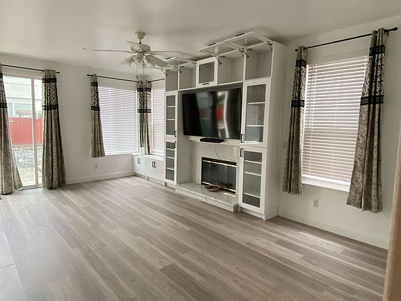 3rd image of 34755 Sandburg Ct