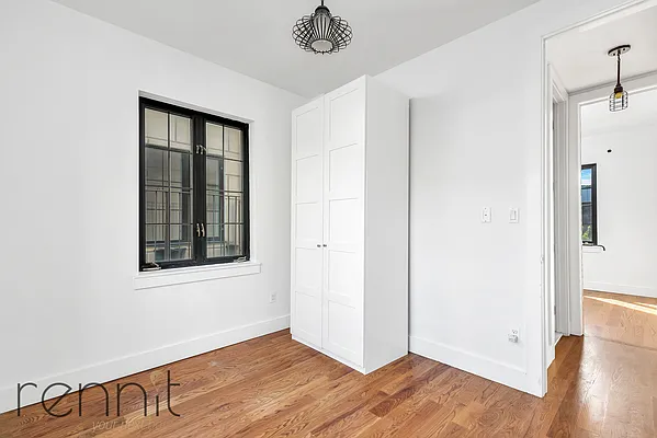 Rented by Rennit Inc. | media 10