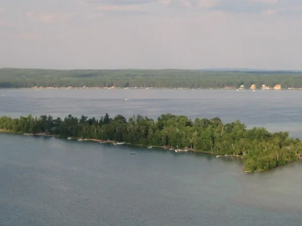 31 Treasure Island Rd #0, Roscommon, MI 48653