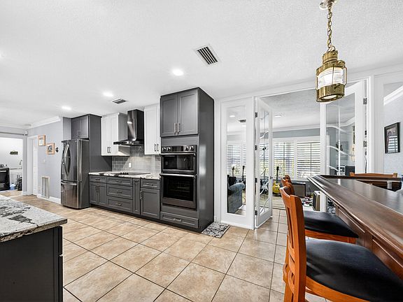 5th image of 2801 SW 154th Lane