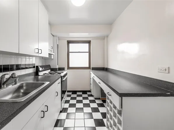 21-15 34th Avenue #15B, Astoria, NY 11106