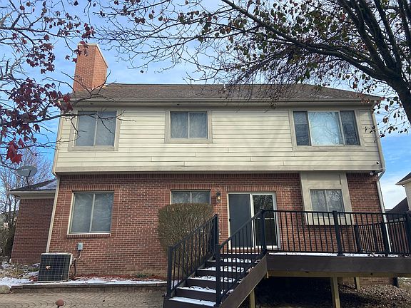 2nd image of 24383 Cavendish Ave W