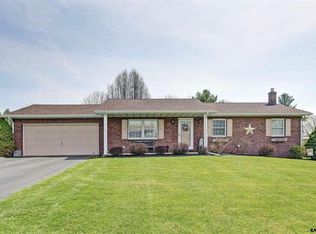 2760 Willapa Dr, Dover, PA 17315