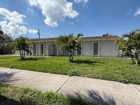 90 Fulton Dr SE #A