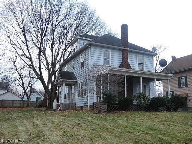 1st image of 1551 Brownlee Ave