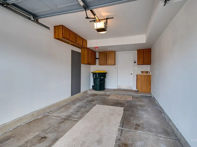 344 Kildare Ct — Photo 24
