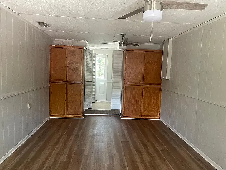 1701 NE 28th Ave — Photo 11