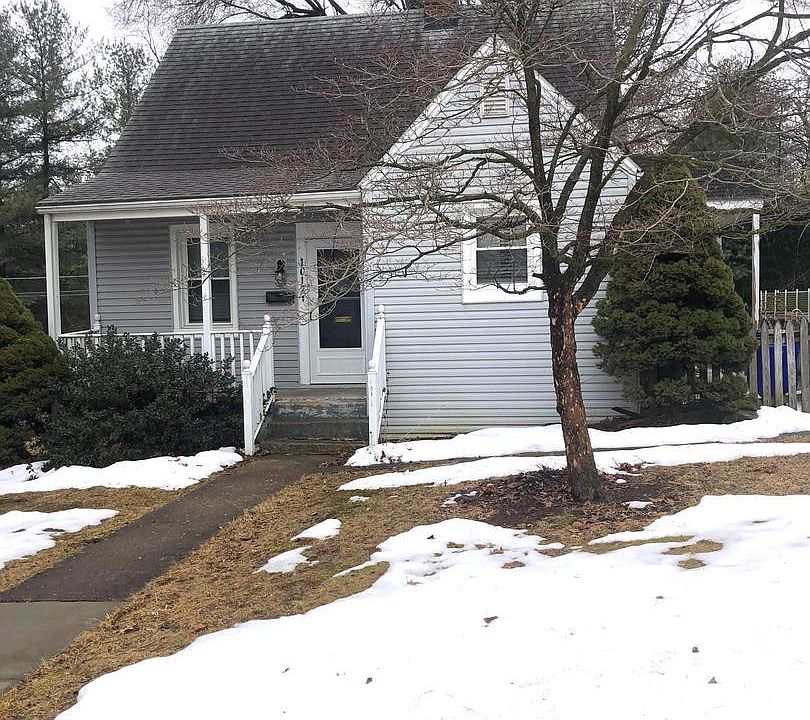 1st image of 1017 Beechwood Dr