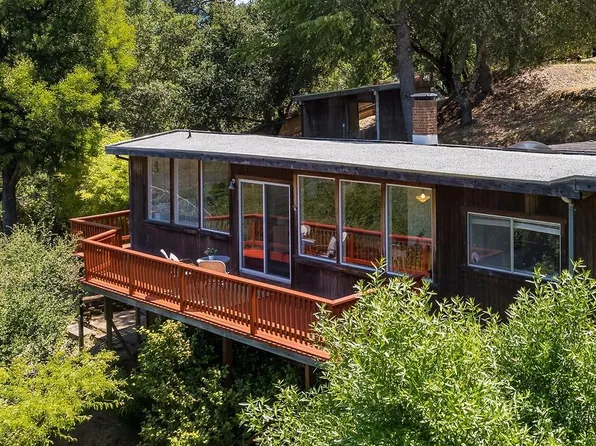 37 Woodland Road, Fairfax, CA 94930