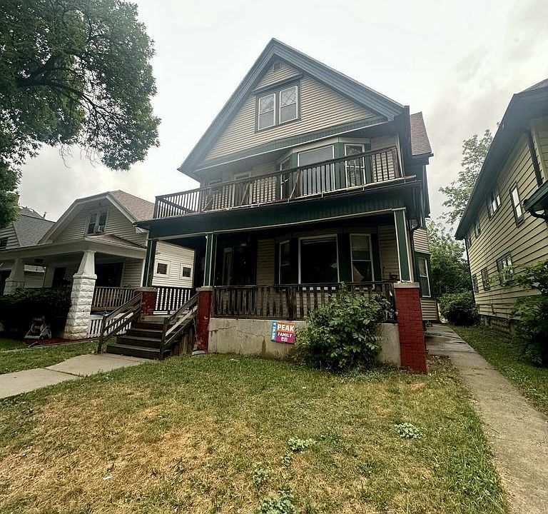 1st image of 3754 W Roberts STREET #3756