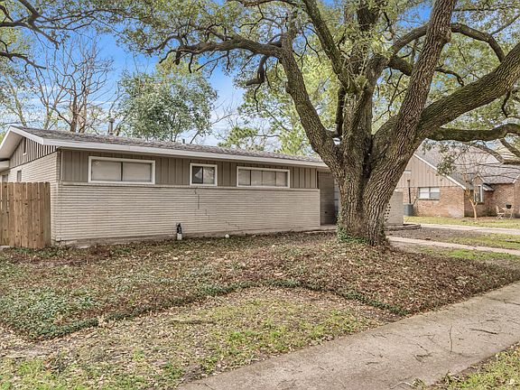 2nd image of 10314 Antrim Ln