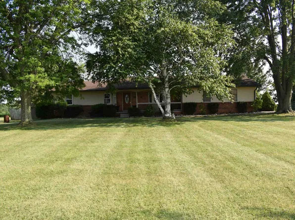 9505 Dolan Rd, Columbus, MI 48063