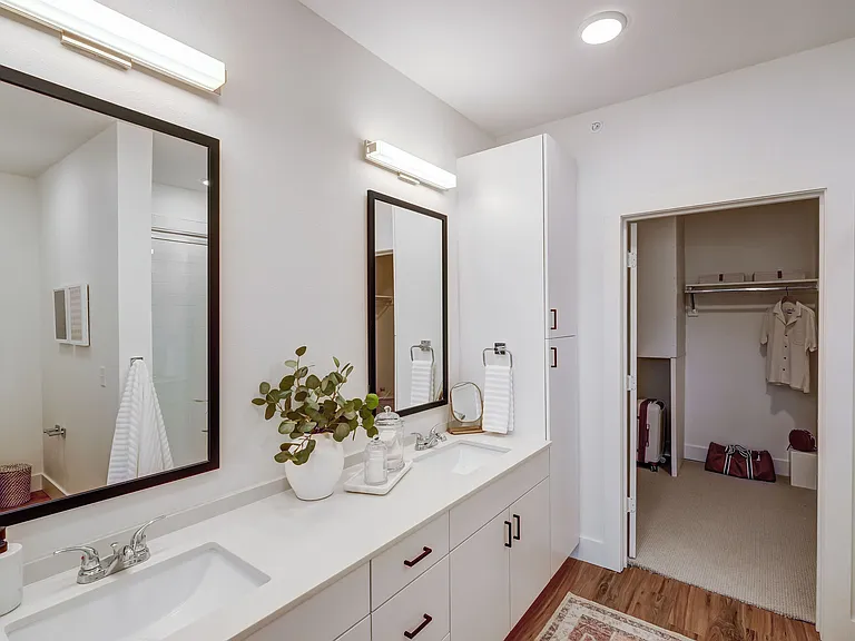 The Taylor at Greenway — Photo 20