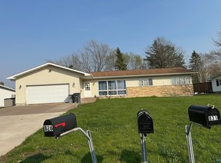 826 Almac Dr, Proctor, MN 55810