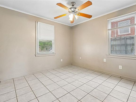 5th image of 52 Creagan Ave
