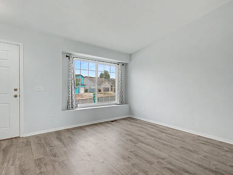 6991 Prairie Wind Dr — Photo 7