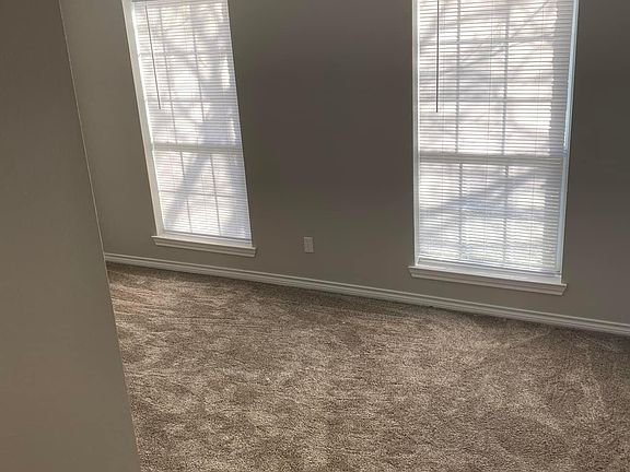 4th image of 312 Park Ln