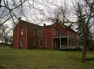 792 Scrabble Rd, Martinsburg, WV 25404