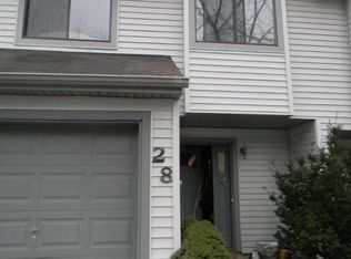 28 Lexington Cir, Matawan, NJ 07747