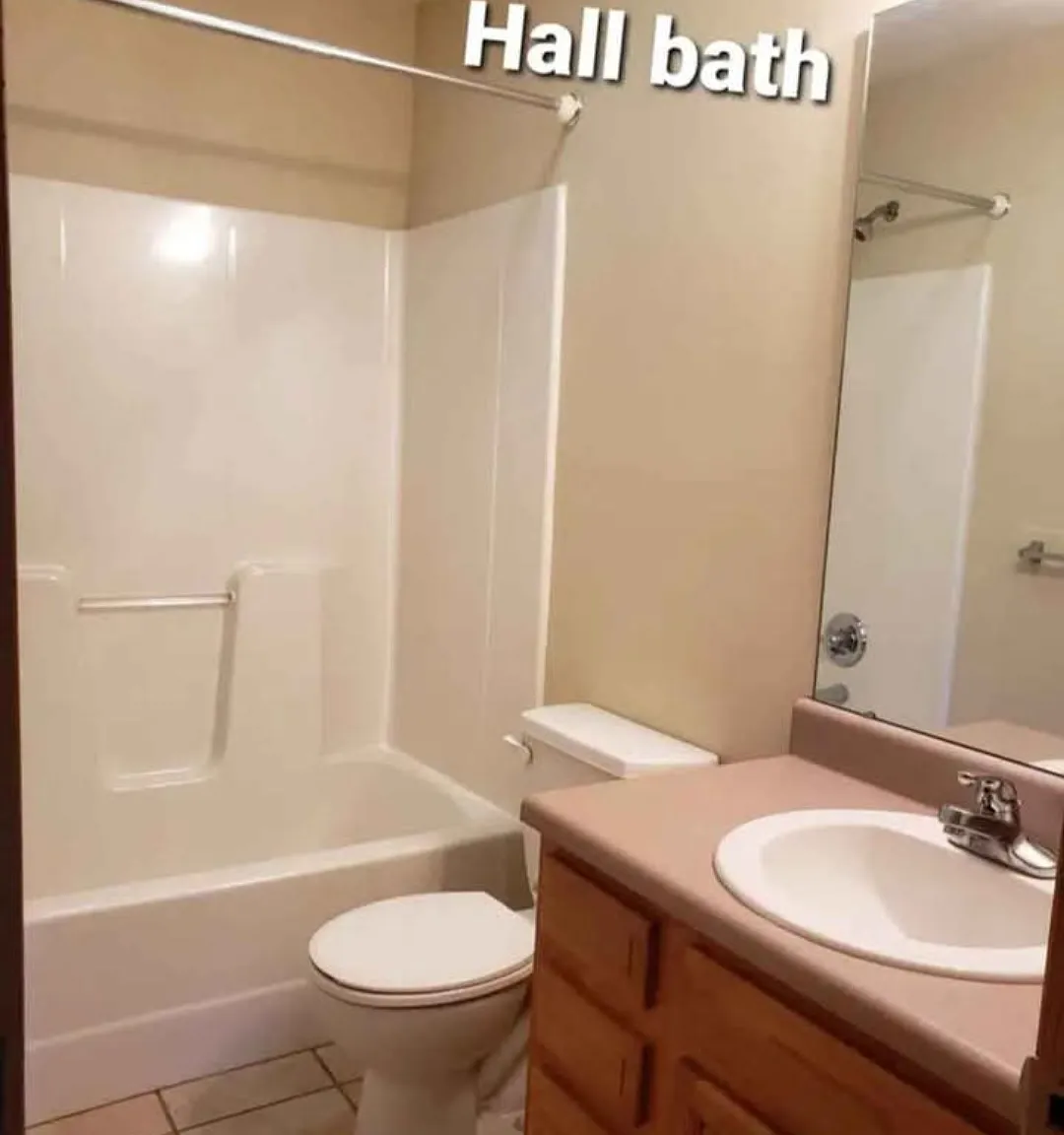 1195 N Westwood Ave — Photo 4