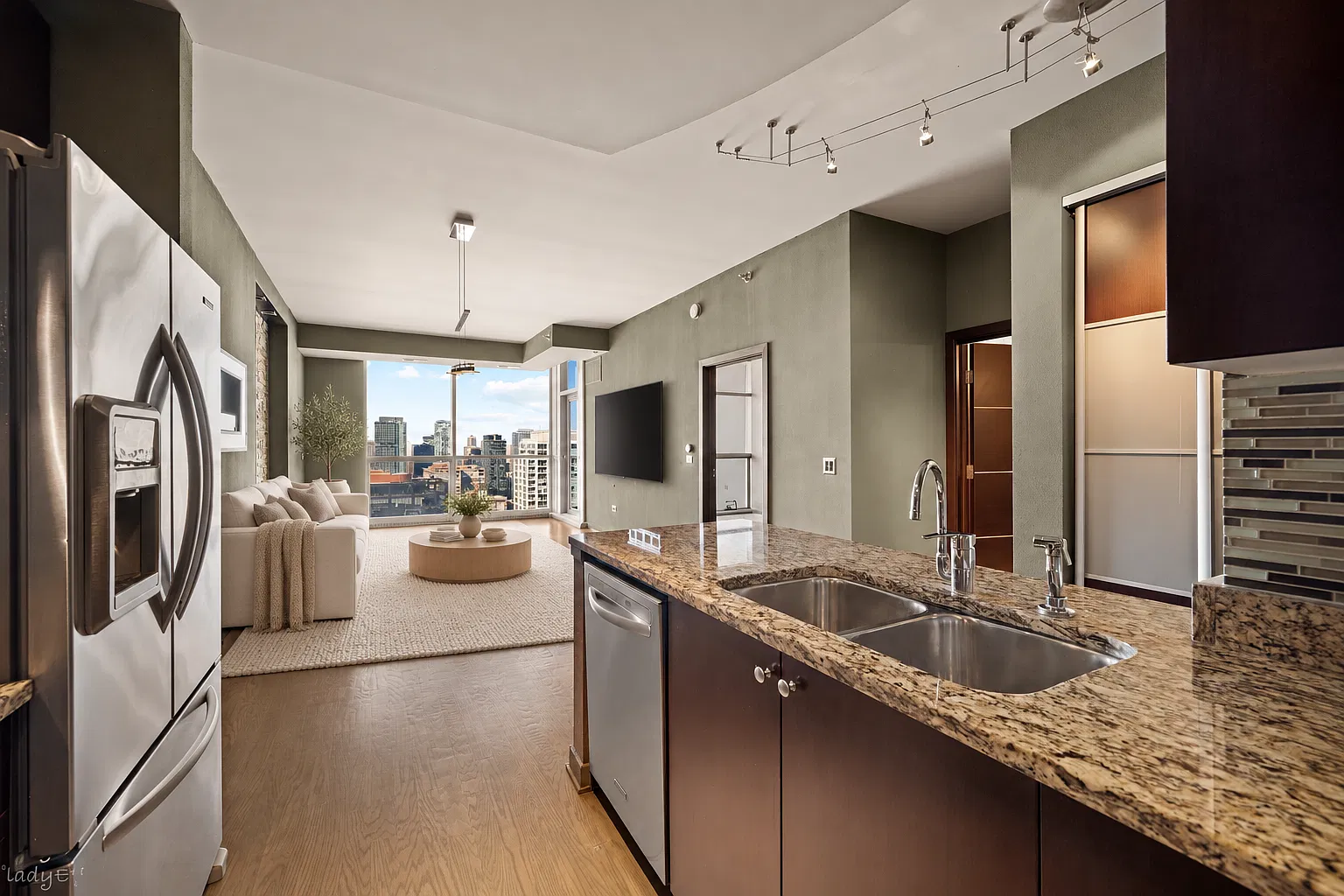 1 bed, 813 sqft, $3,500 — Photo 4