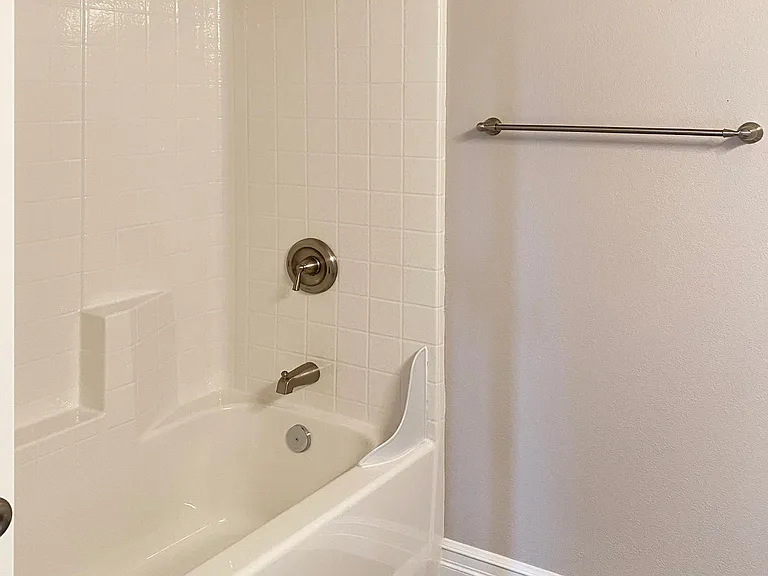 1639 Pine St #D — Photo 17