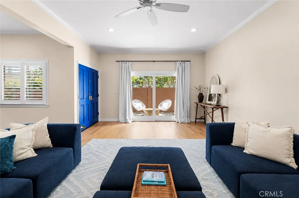 4 bed, 4.0 bath, 2649 sqft, $6,995 — Photo 3