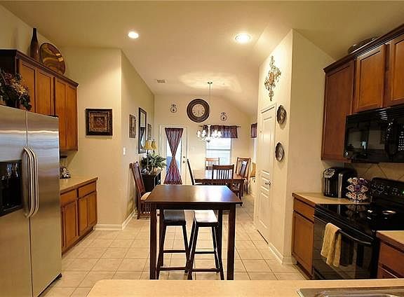 5th image of 1264 Mountain Peak Dr