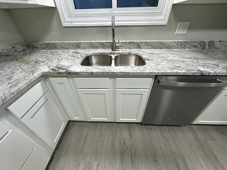 905 N University Blvd — Photo 32
