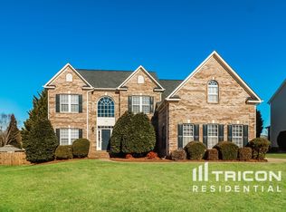 130 Sundown Cove Dr, Mooresville, NC 28117
