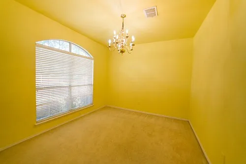 3 bed, 2.5 bath, 1944 sqft, $2,600 — Photo 2