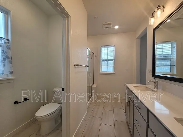 1648 Scarlet Ash Ave — Photo 8