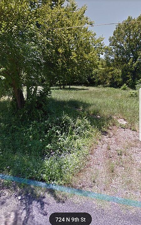 1st image of 724 N 9th St