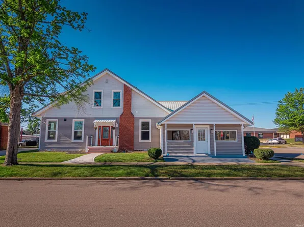 32 W Fletchall St, Poseyville, IN 47633