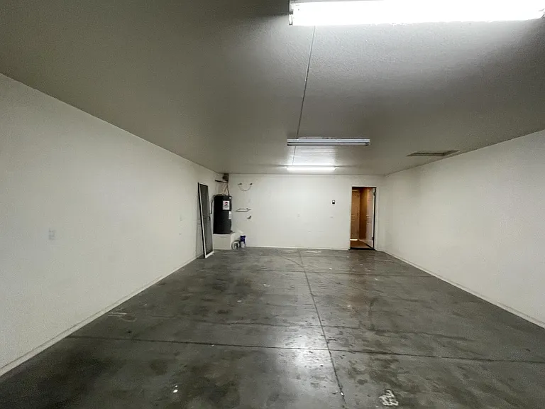 384 Anna Cir #A — Photo 4