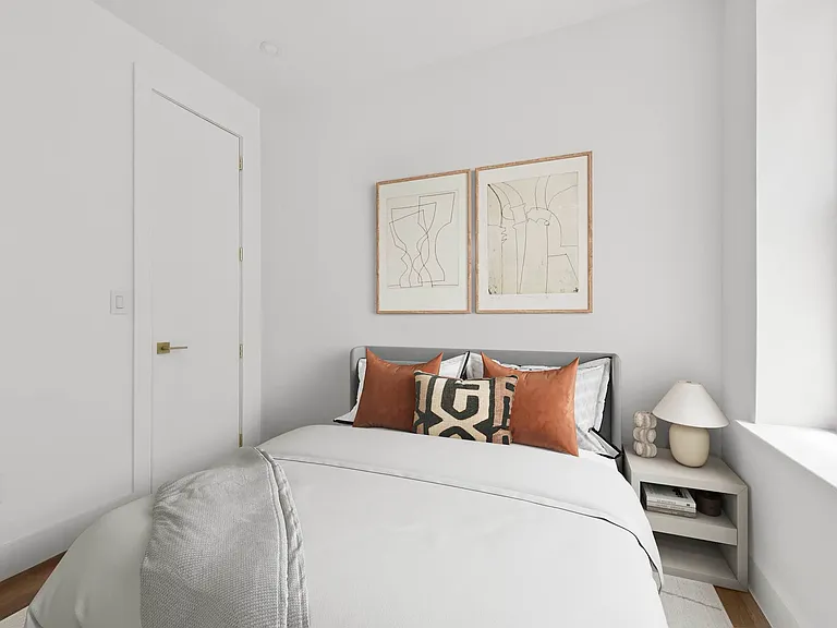 28 Bedford St #12 — Photo 4