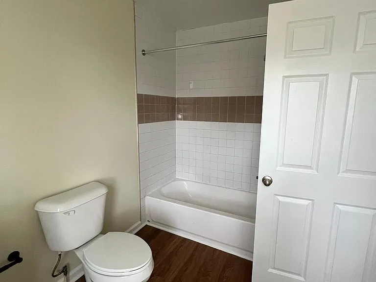4300 Liberty Heights Ave #2D — Photo 8