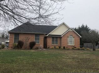 104 Briar Ln, Tullahoma, TN 37388