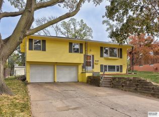 5417 Bay Meadows Rd, Omaha, NE 68127