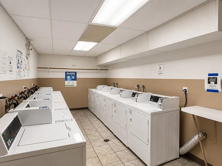 2320 N Nordica Ave #104D — Photo 7