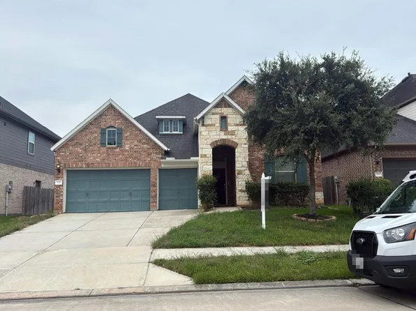 318 Westlake Terrace Dr, Conroe, TX 77304