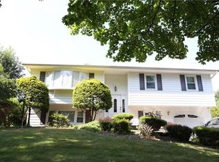 22 Southpark Dr, Garnerville, NY 10923